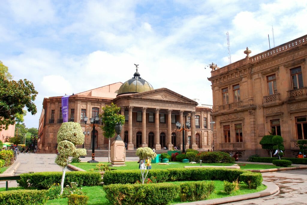 Teatro de la Paz y Plaza del Carmen, San Luis Potosí