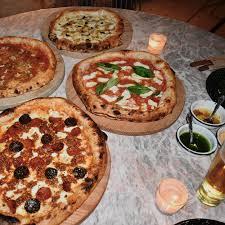 Macadamia Pizza Garden